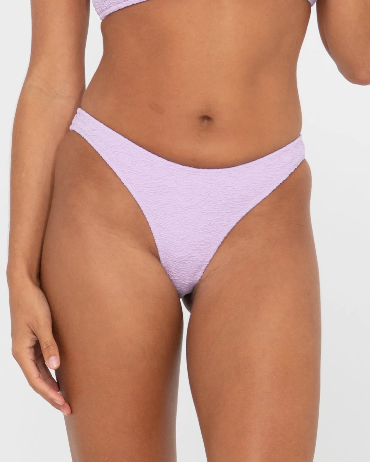 Braguita De Bikini Brasilena Con Textura De Sandalo>Rusty Best