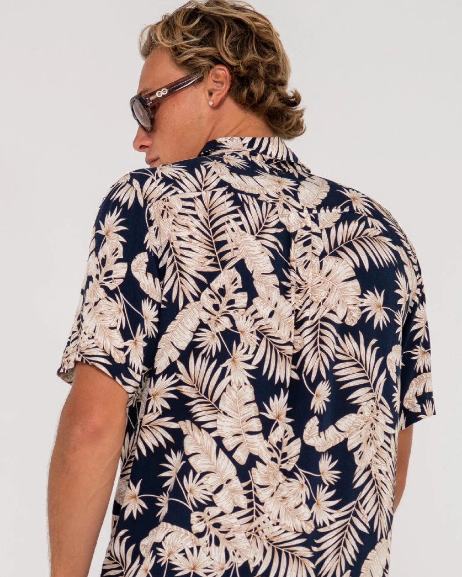 Camisa De Manga Corta De Ajuste Relajado Line Up>Rusty Best