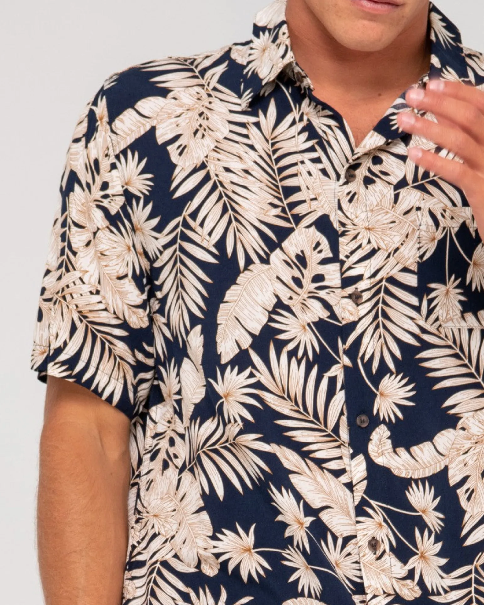 Camisa De Manga Corta De Ajuste Relajado Line Up>Rusty Best