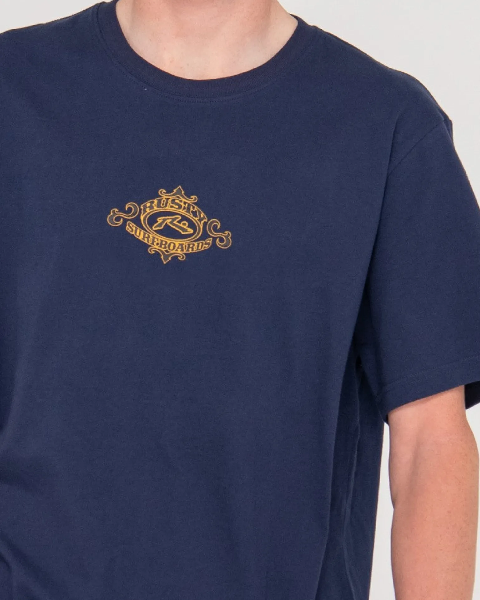 Camiseta Grafica De Manga Corta Con Filigrana>Rusty Sale