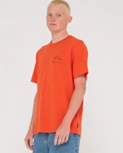 Camiseta Grafica De Manga Corta Sleds And Meds><noscript><img width=
