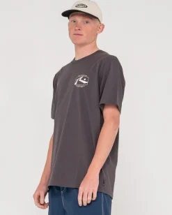 Camiseta Grafica De Manga Corta Advocate><noscript><img width=