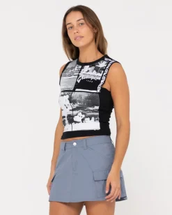 Camiseta Sin Mangas De Corte Slim Con Grafico Greetings><noscript><img width=