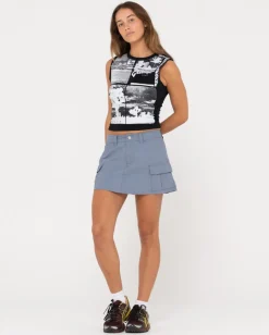 Camiseta Sin Mangas De Corte Slim Con Grafico Greetings><noscript><img width=