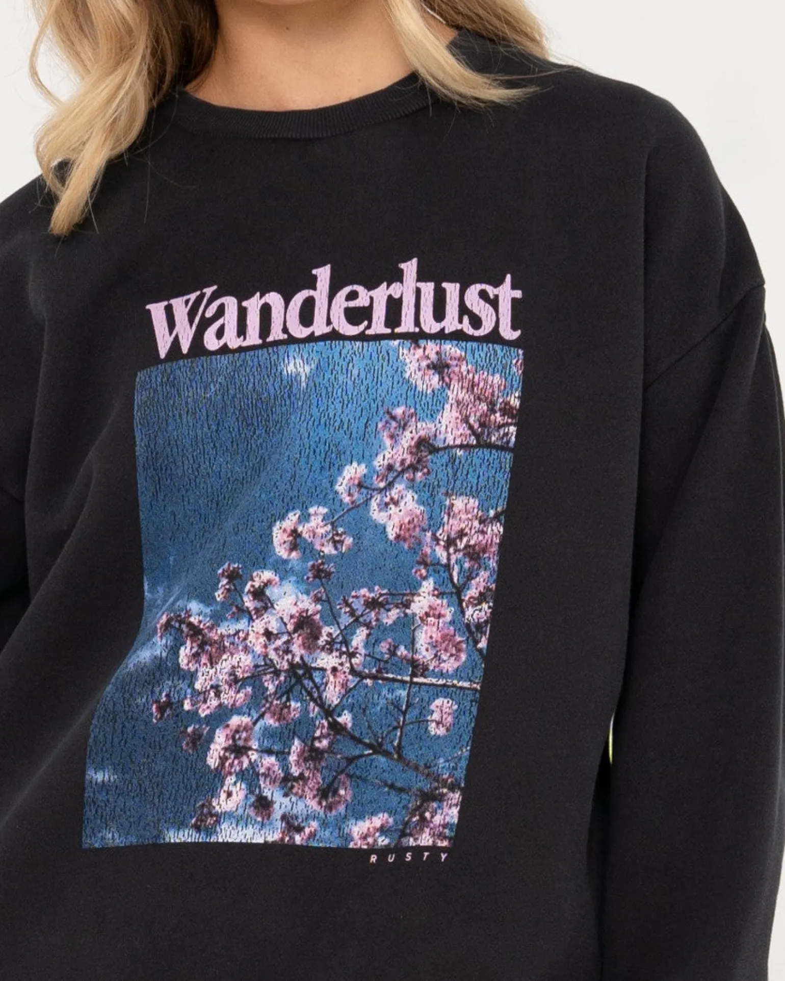 Forro Polar Extragrande Con Grafico Wanderlust>Rusty Sale
