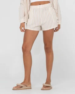 Pantalon Corto Mackenzie A Rayas><noscript><img width=