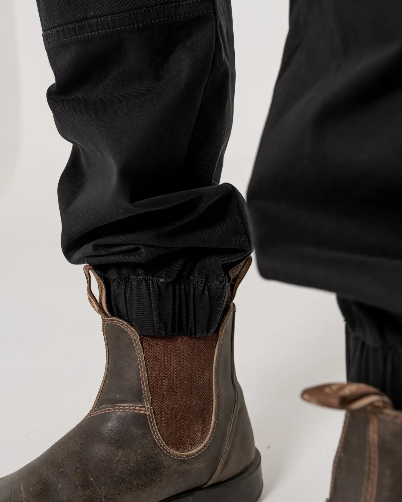 Pantalon De Trabajo Con Punos Under Taking>Rusty Fashion