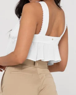 Top Corto Con Cuello En V Coco><noscript><img width=