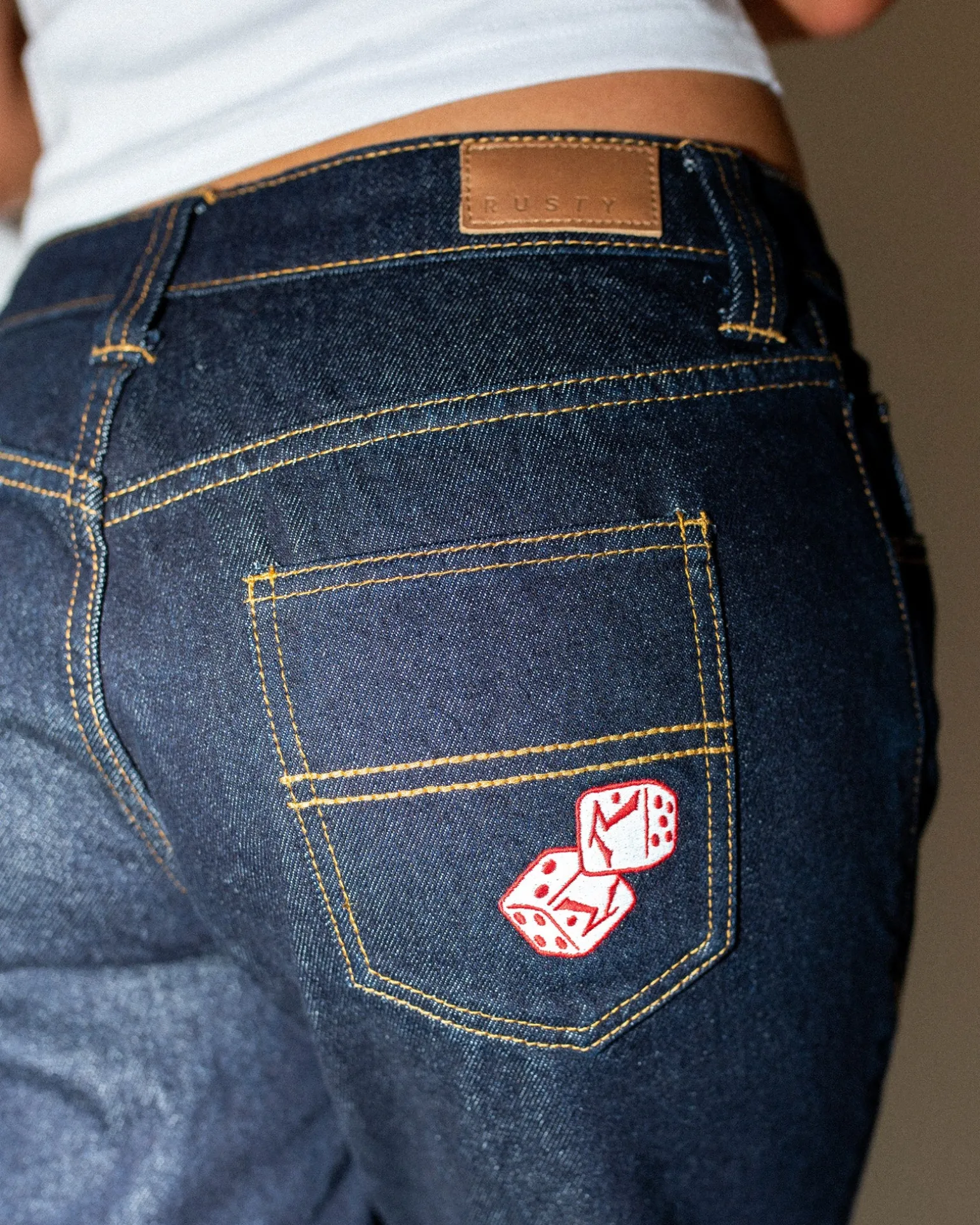 Vaqueros De Mezclilla Con Pernera Recta Y Talle Muy Bajo>Rusty New